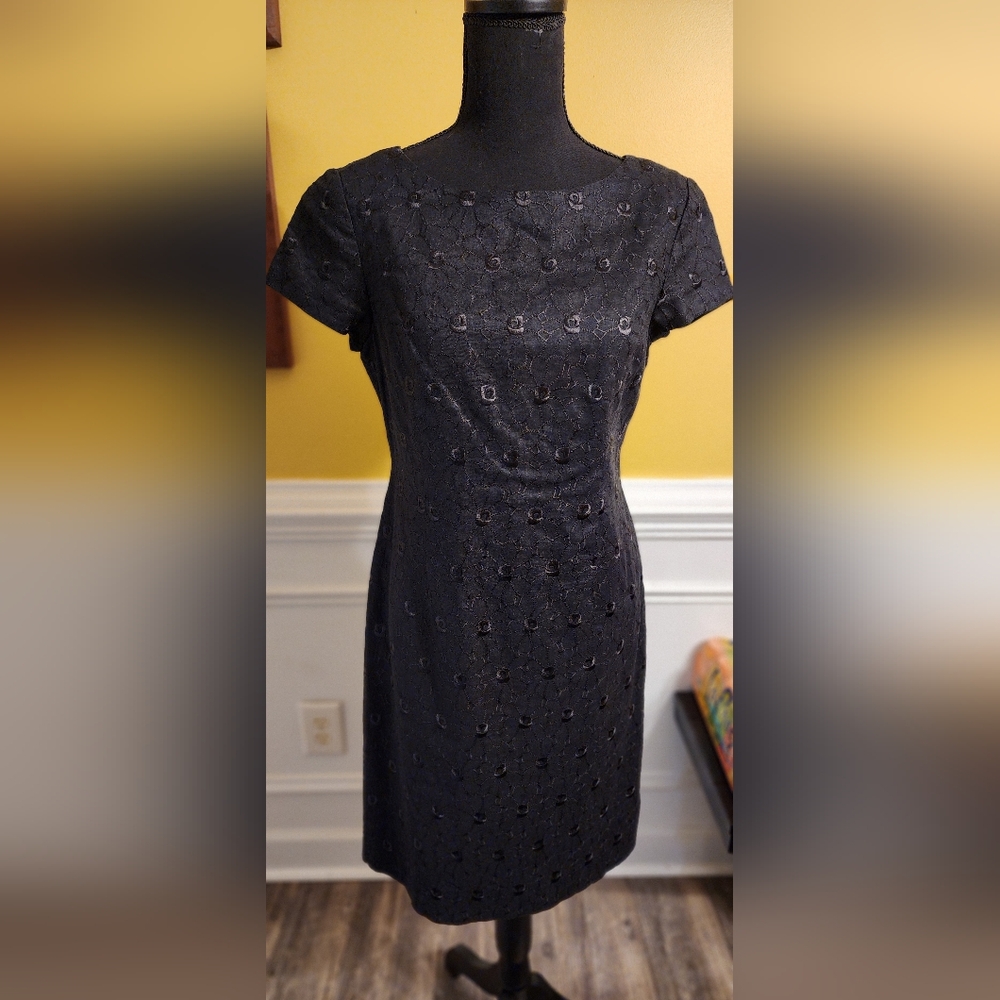 Pretty Talbots Rosette Dress